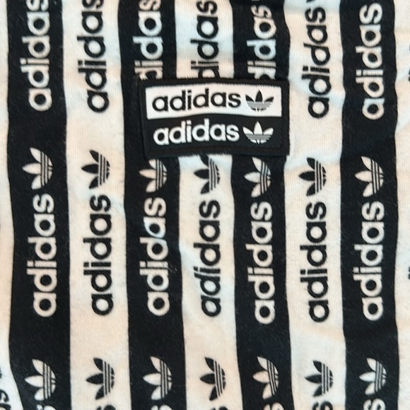 Adidas Monochrome Logo Crop Sweatshirt - Picture 3 of 5